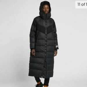 Nike long puffer (tags still attached)